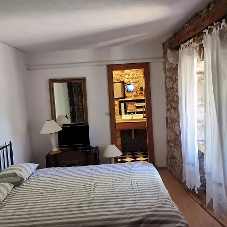 Guest house George's
