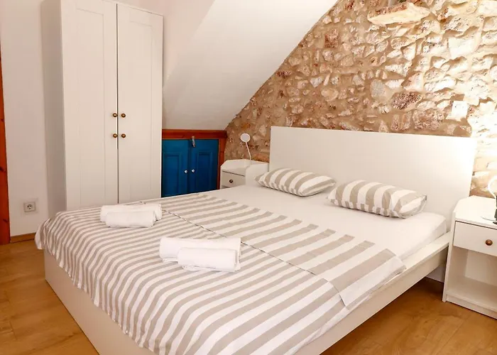 George's 3* Stari Grad (Hvar)